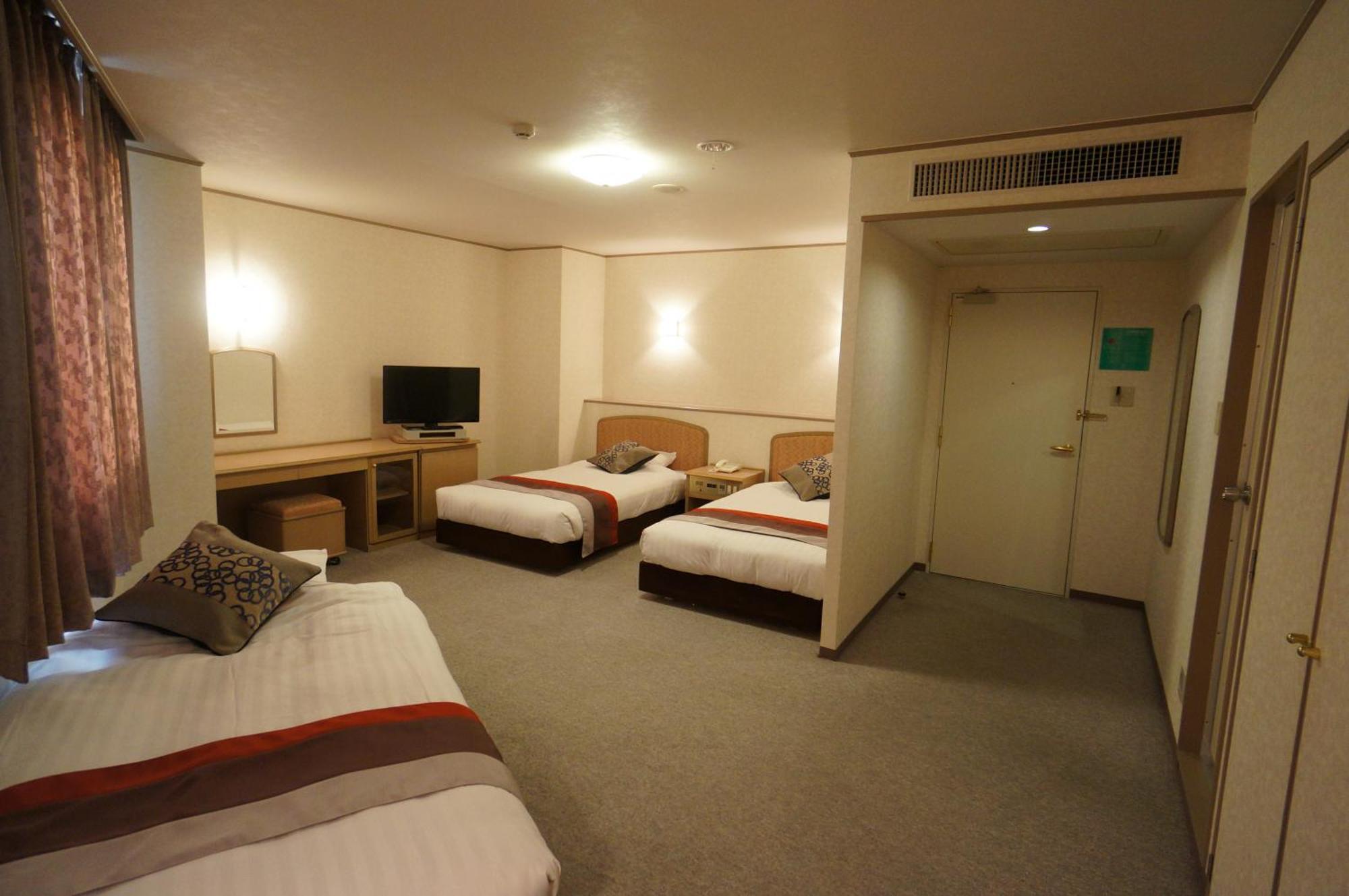 Hotel Areaone Hiroshima Wing Higashihiroshima Buitenkant foto