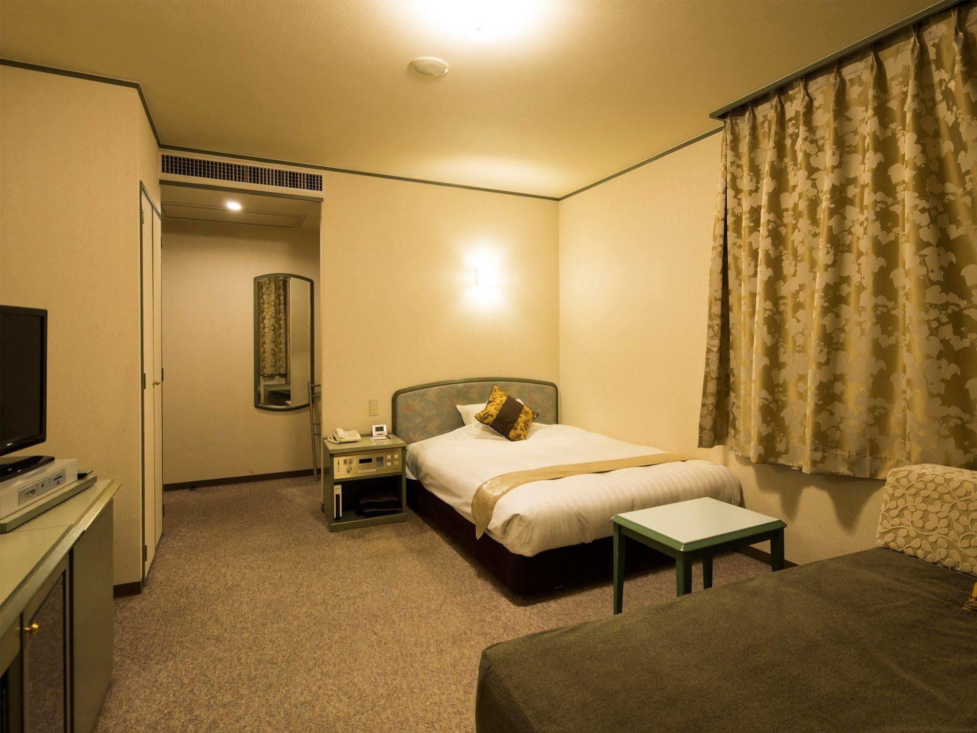 Hotel Areaone Hiroshima Wing Higashihiroshima Buitenkant foto